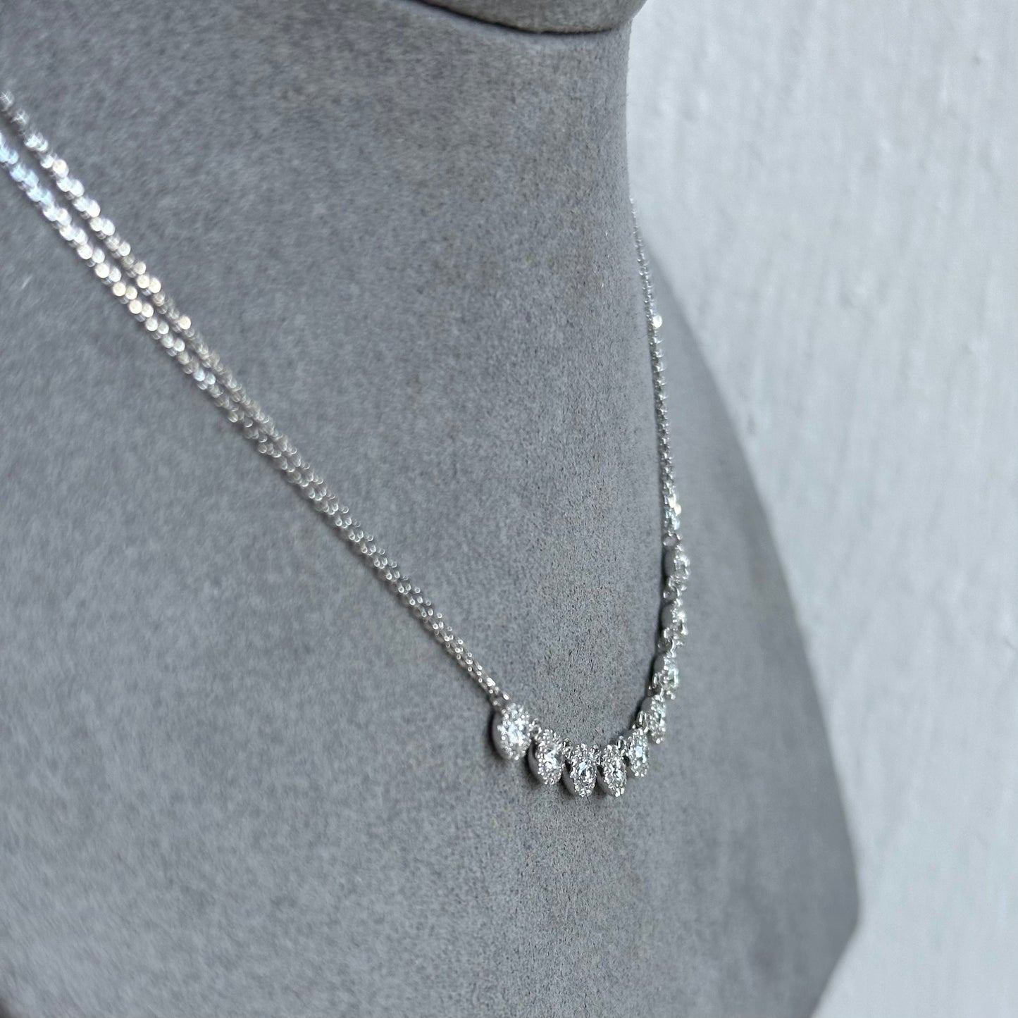 14K White Gold Infinite Circle Diamond Necklace - 0.83ctw