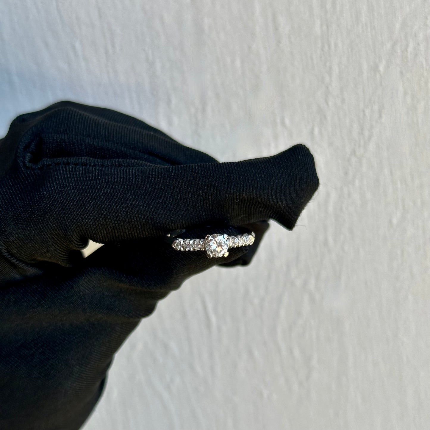 Antique Art Deco Diamond Engagement Ring with 0.45ct G VS1 Center Diamond & 6 Side Stones