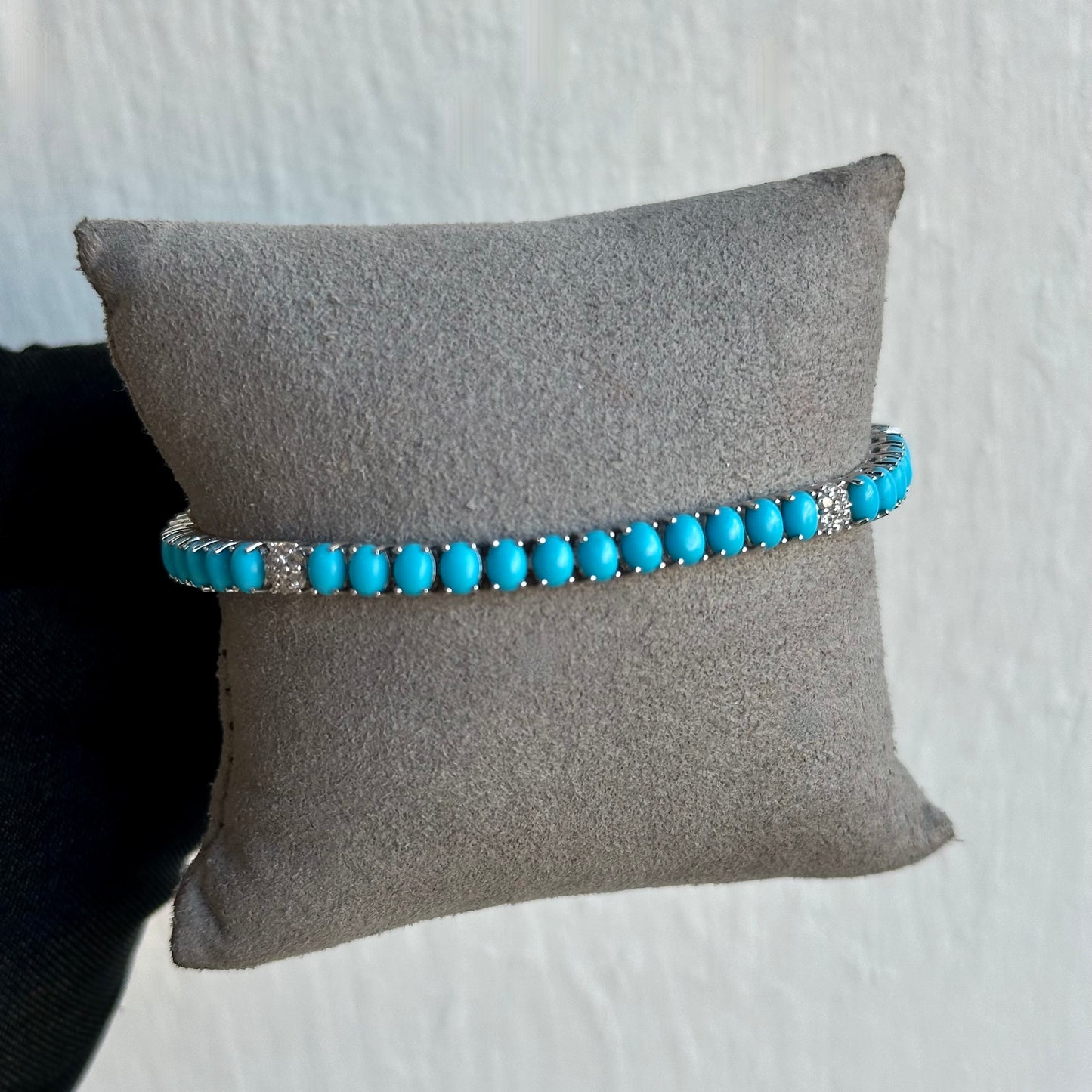 14KT White Gold Turquoise Bracelet – 4.18CTW Cabochon Cut Turquoise, 0.22CTW Diamonds, Pave Set Diamond Discs