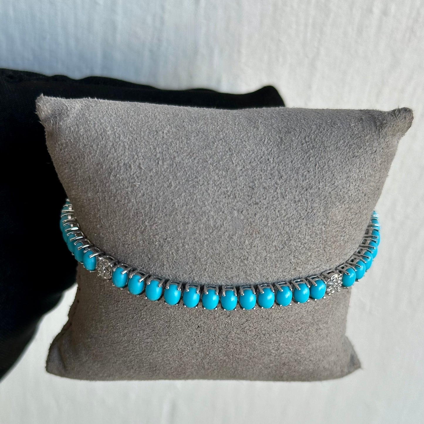 14KT White Gold Turquoise Bracelet – 4.18CTW Cabochon Cut Turquoise, 0.22CTW Diamonds, Pave Set Diamond Discs