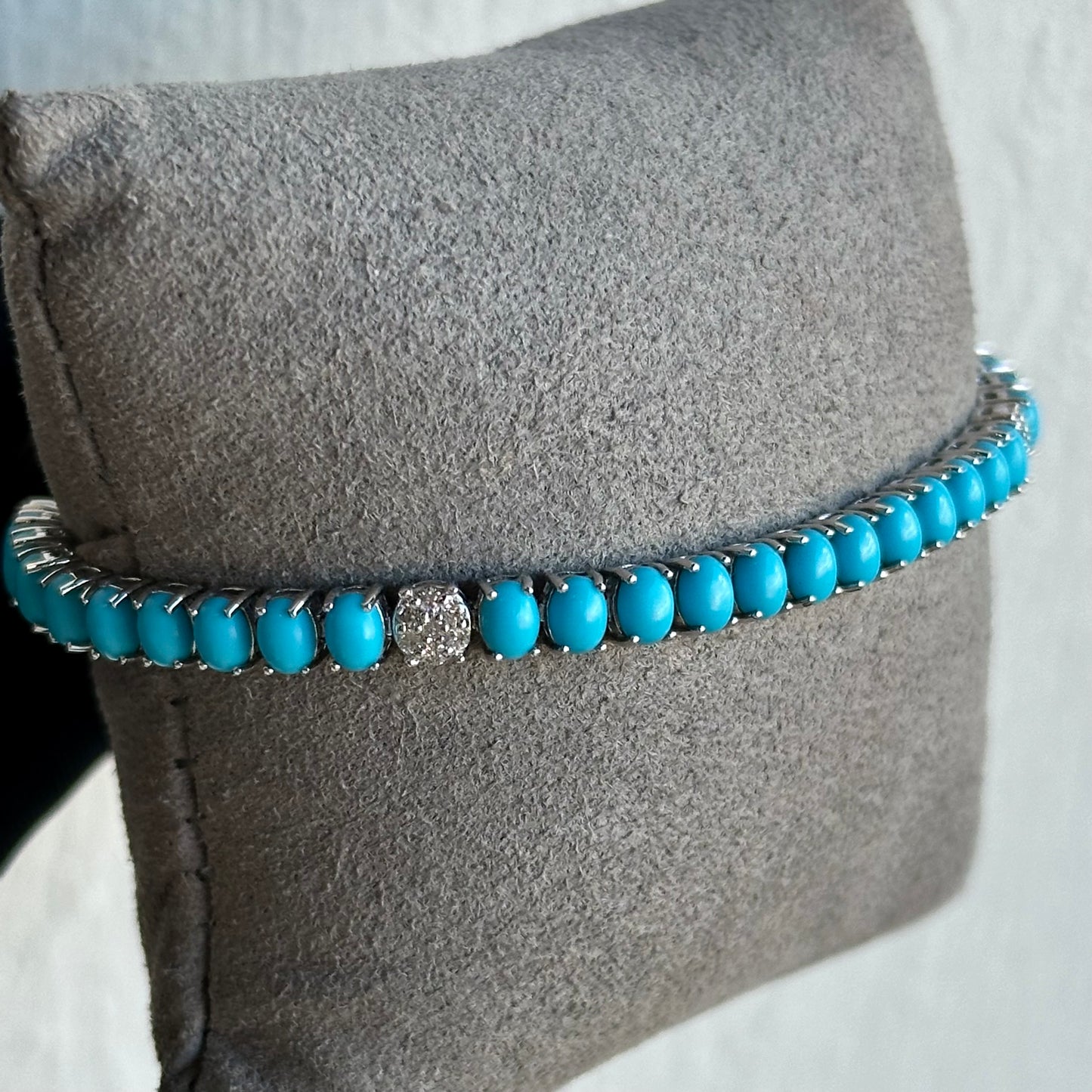 14KT White Gold Turquoise Bracelet – 4.18CTW Cabochon Cut Turquoise, 0.22CTW Diamonds, Pave Set Diamond Discs