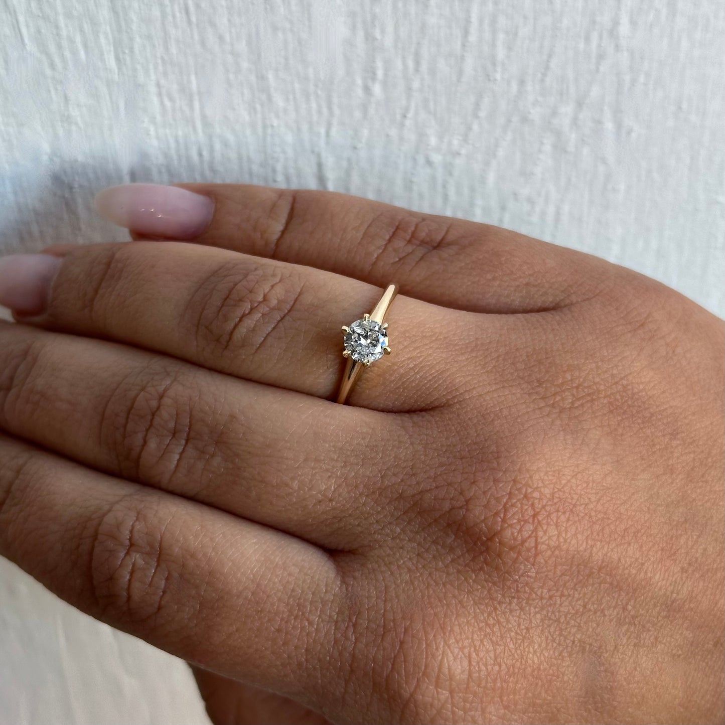 Original Antique 0.50ct Round Diamond Solitaire Engagement Ring in 14kt Yellow Gold A Vintage Masterpiece of Timeless Elegance