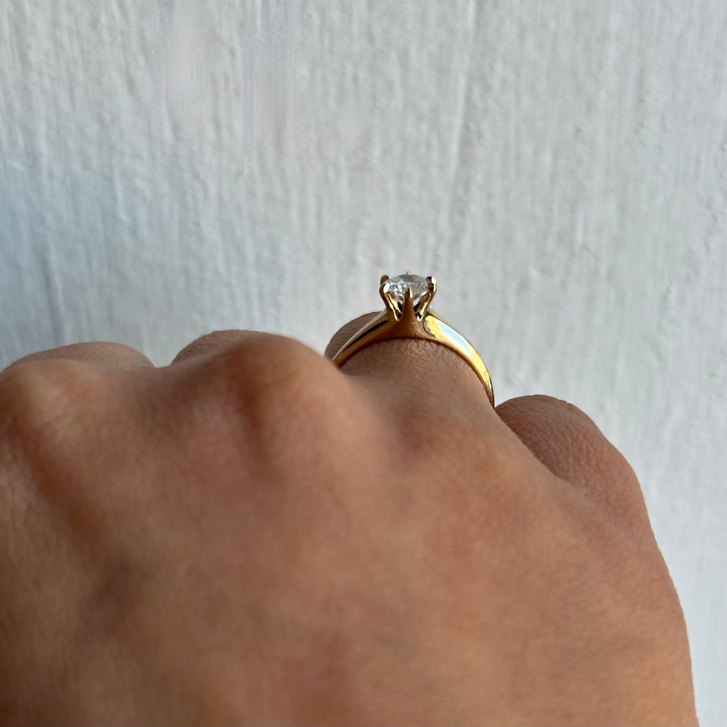 Original Antique 0.50ct Round Diamond Solitaire Engagement Ring in 14kt Yellow Gold A Vintage Masterpiece of Timeless Elegance