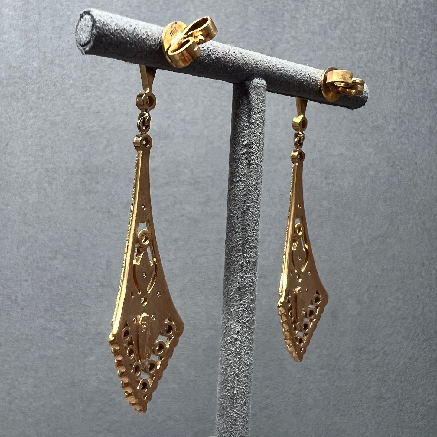 Exclusive 18kt Rose Gold Diamond Chandelier Earrings with Art Deco Filigree Technique