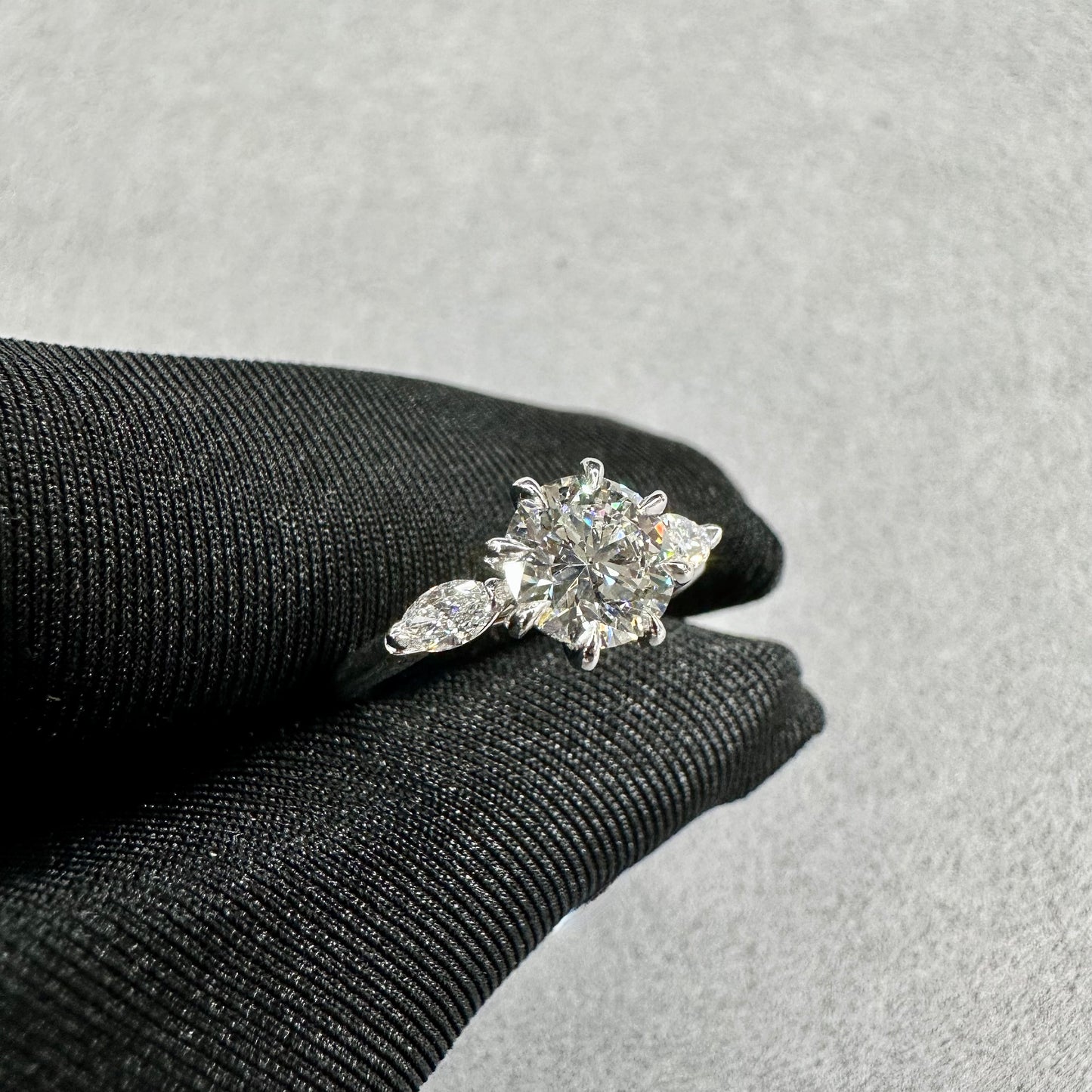 8 Prong 1.02ct J VS2 Platinum Diamond Engagement Ring