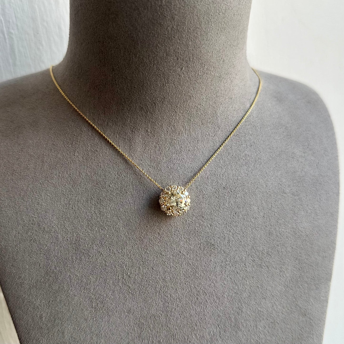 2.29CT Solitaire Diamond Pendant