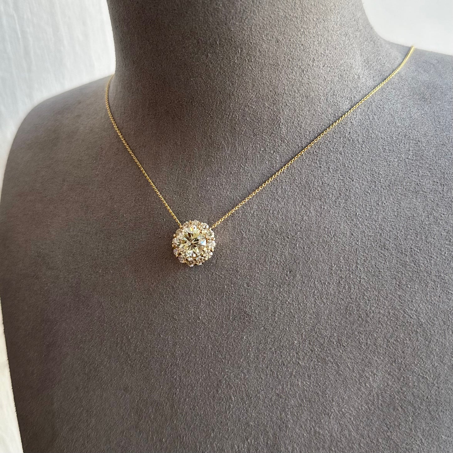 2.29CT Solitaire Diamond Pendant