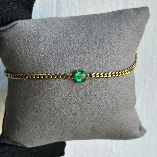 Handmade 18kt Yellow Gold Cuban Link Bracelet with Oval Faceted Natural Emerald – 6-Prong Claw Setting