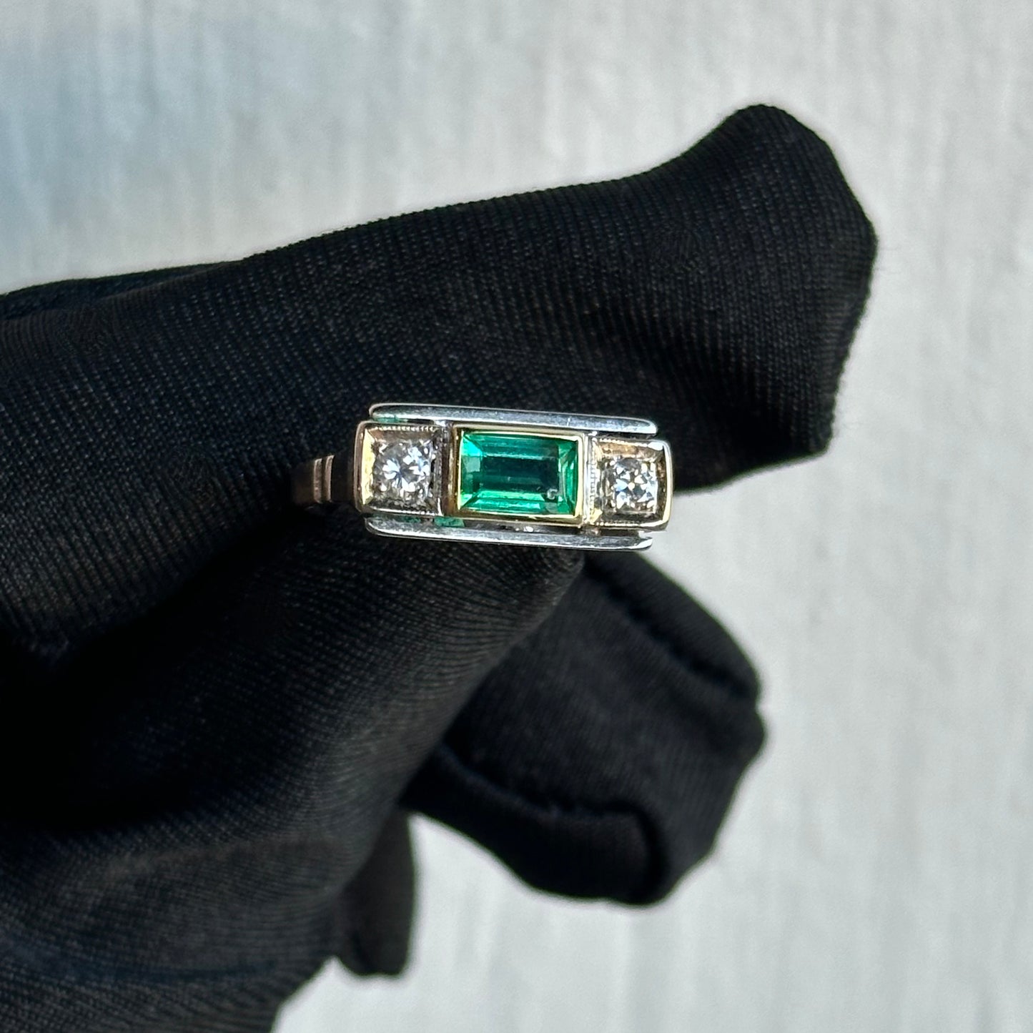 Vintage Art Deco Emerald Cut Emerald & Diamond Ring in 14kt White Gold – Original 1920s