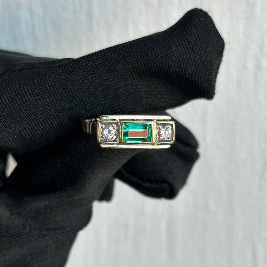 Vintage Art Deco Emerald Cut Emerald & Diamond Ring in 14kt White Gold – Original 1920s