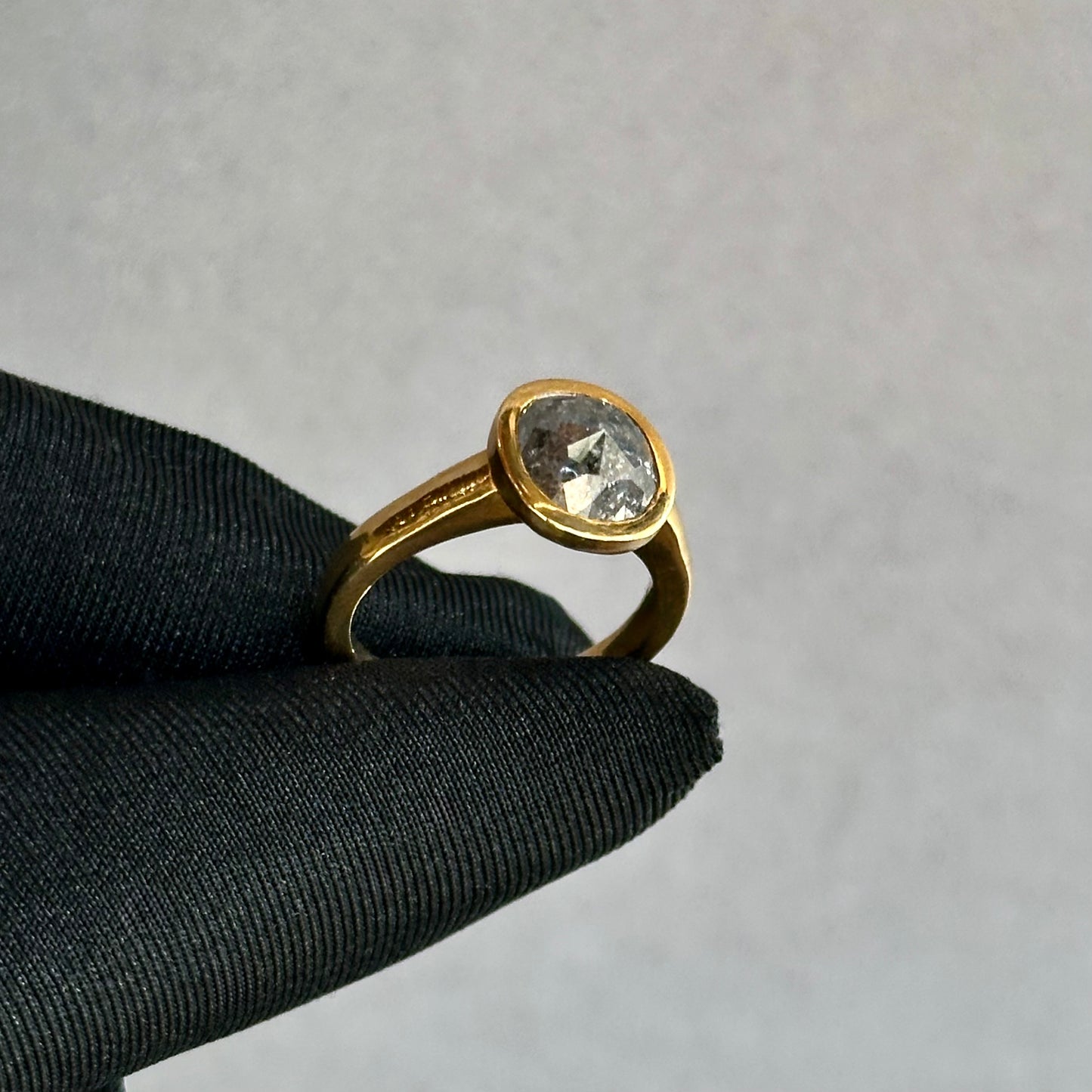 18K Yellow Gold Oval Salt and Pepper Diamond Engagement Ring – Rose Cut Bezel Set, Flush Fit (3mm Band, 11mm Top)