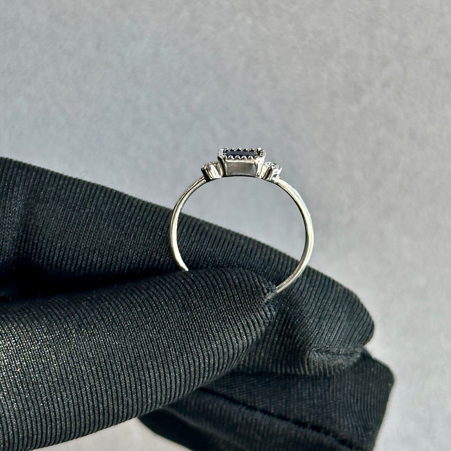 14K White Gold Sapphire and Diamond Ring – Baguette Cut with Milgrain Bezel Setting (Size 6.5)