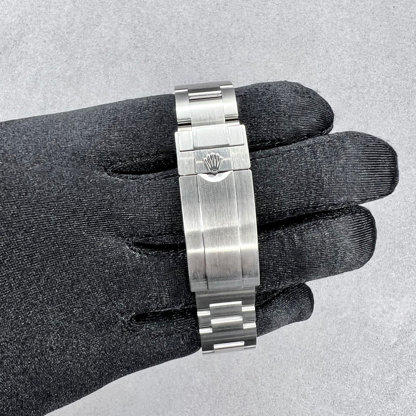 Unworn Rolex Sea-Dweller 126600: A Timeless Elegance in Stainless Steel Black Dial