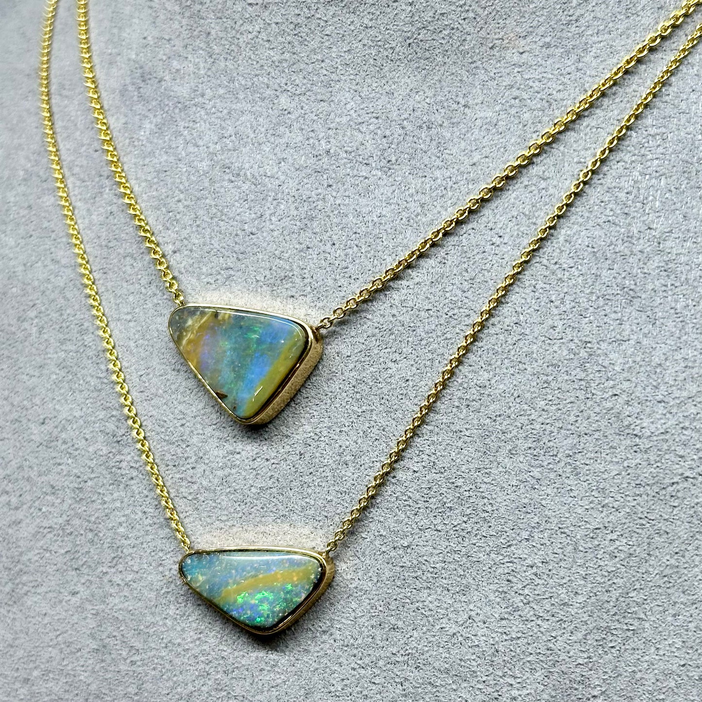 Karina - Natural Opal Necklace 18kt