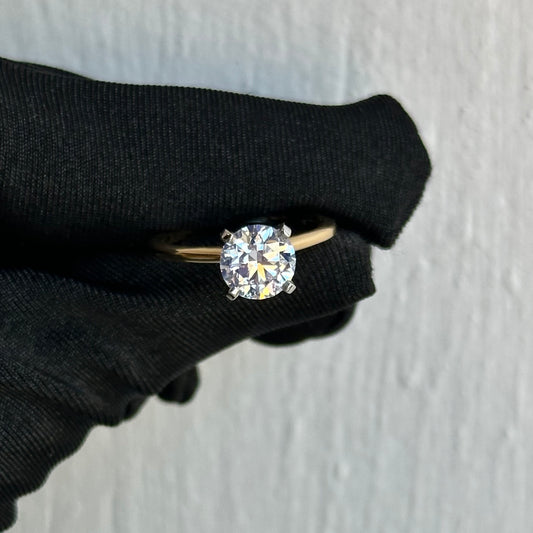 Stunning 1.84ct D Color VVS2 GIA Certified Solitaire Diamond Engagement Ring in 18kt Gold and Platinum Timeless Elegance with Unmatched Brilliance