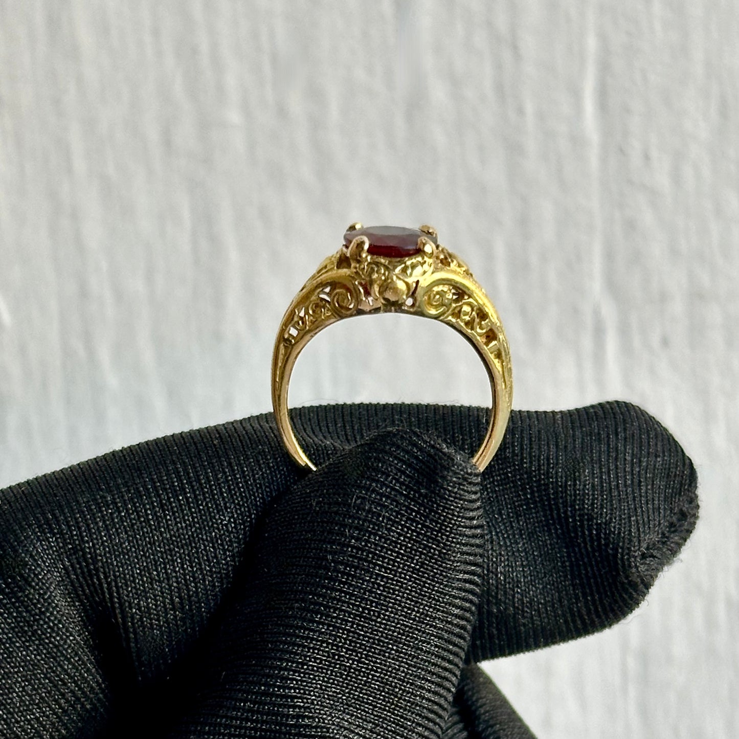 18kt Yellow Gold Handmade Filigree Mounting with Pigeon Blood Ruby – Art Deco Inspired, Custom Made at Facets Fine Jewelry