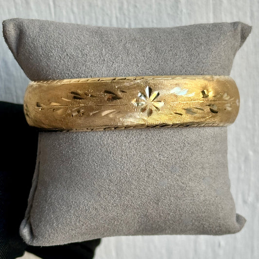 Vintage 14k Yellow Gold Bangle with Sandblast Finish & Starburst Hand-Etching – Unique & Elegant Design